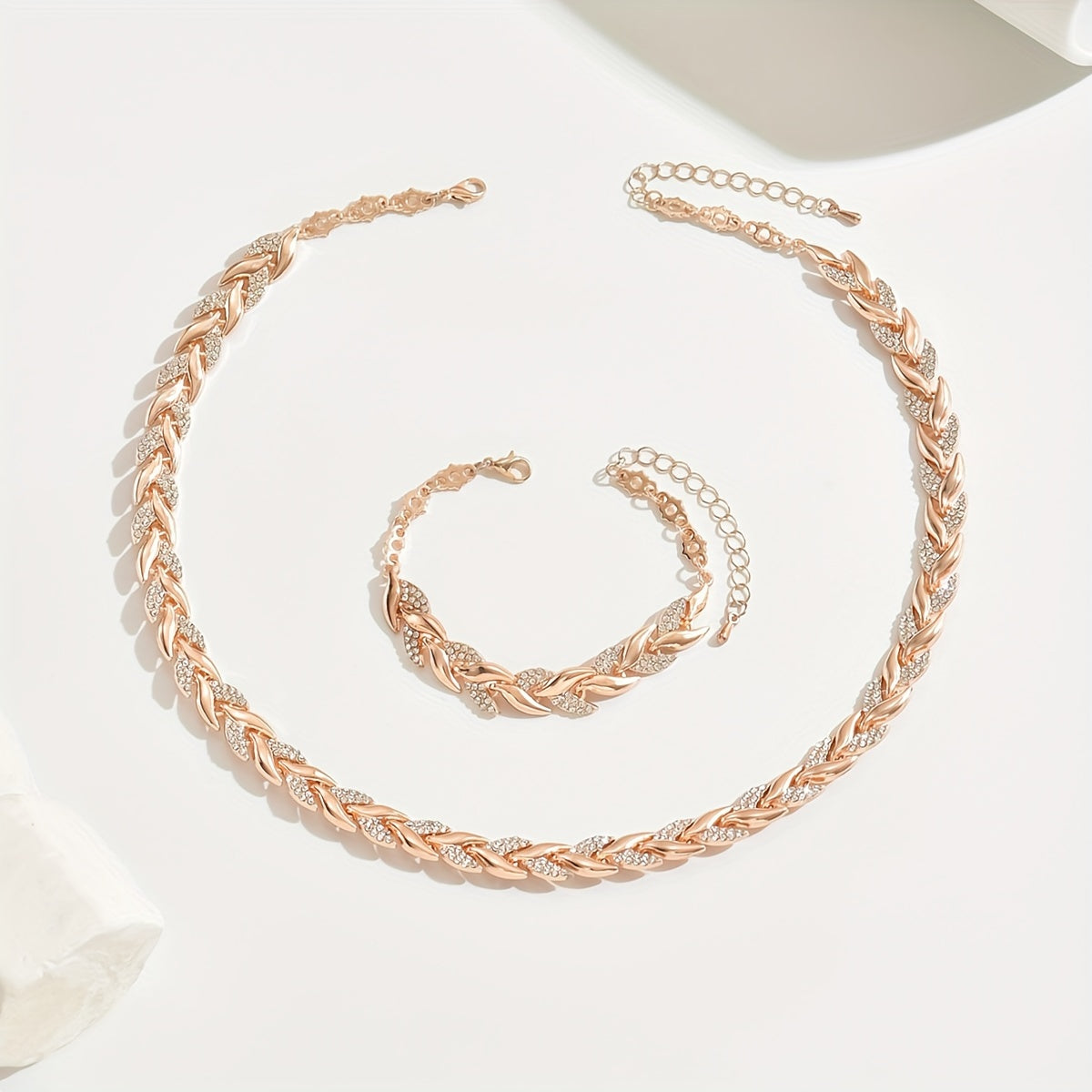 Claudia | Collar y Pulsera de cola de pez hecho a mano