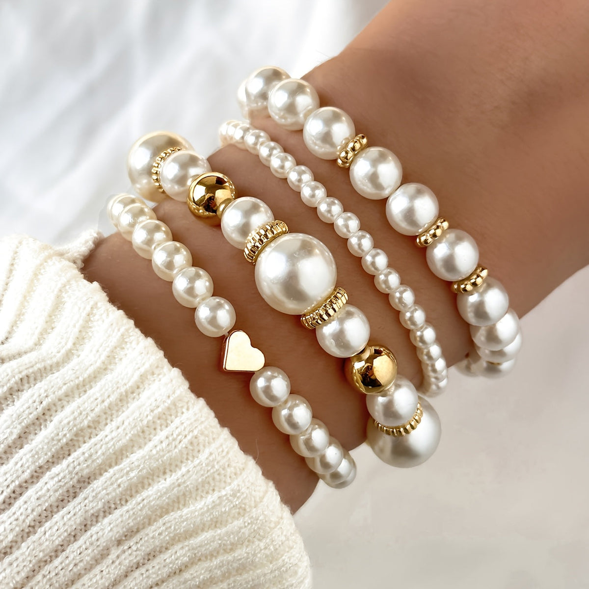 Mara | Conjunto de elegantes pulseras en forma de corazón con perlas