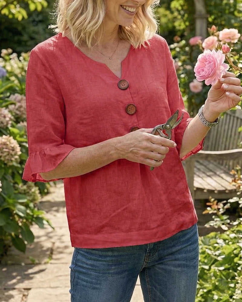 Sofía | Blusa de algodón-lino lisa con botones de madera y volantes
