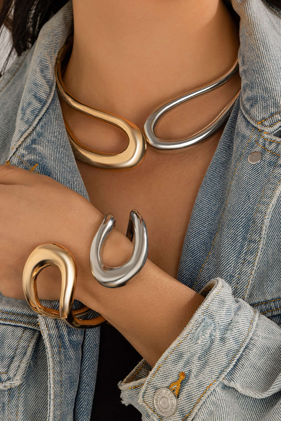 Azahara | Pulsera Asimétrica Recortada
