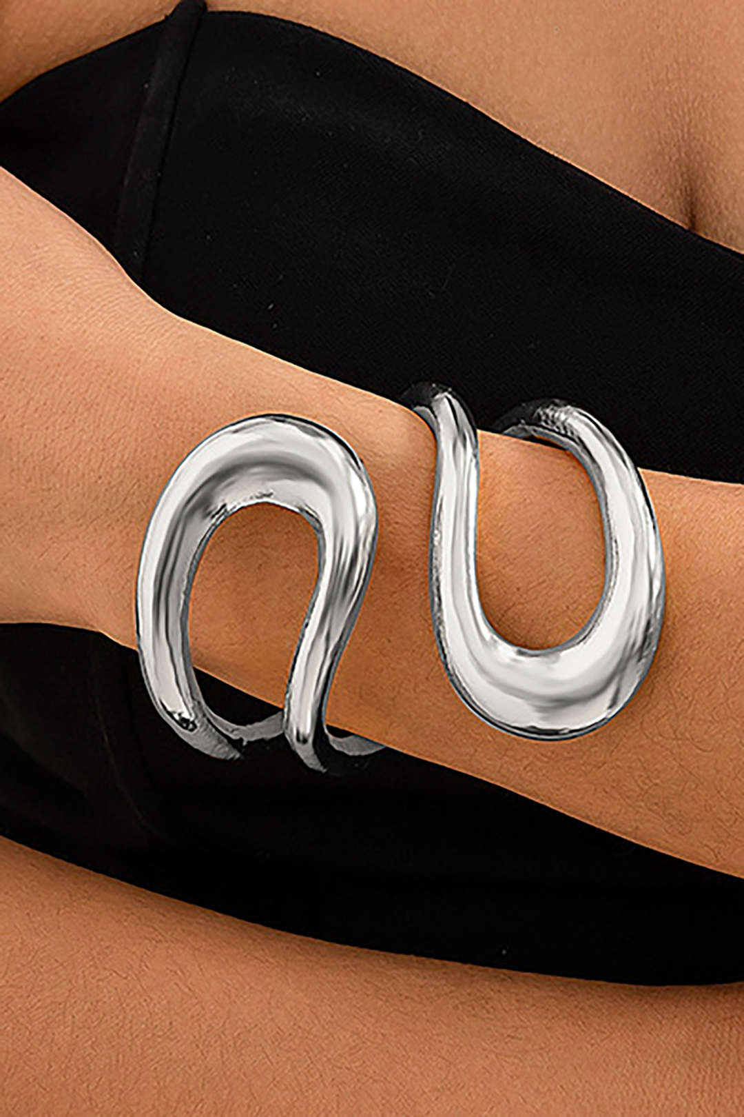 Azahara | Pulsera Asimétrica Recortada